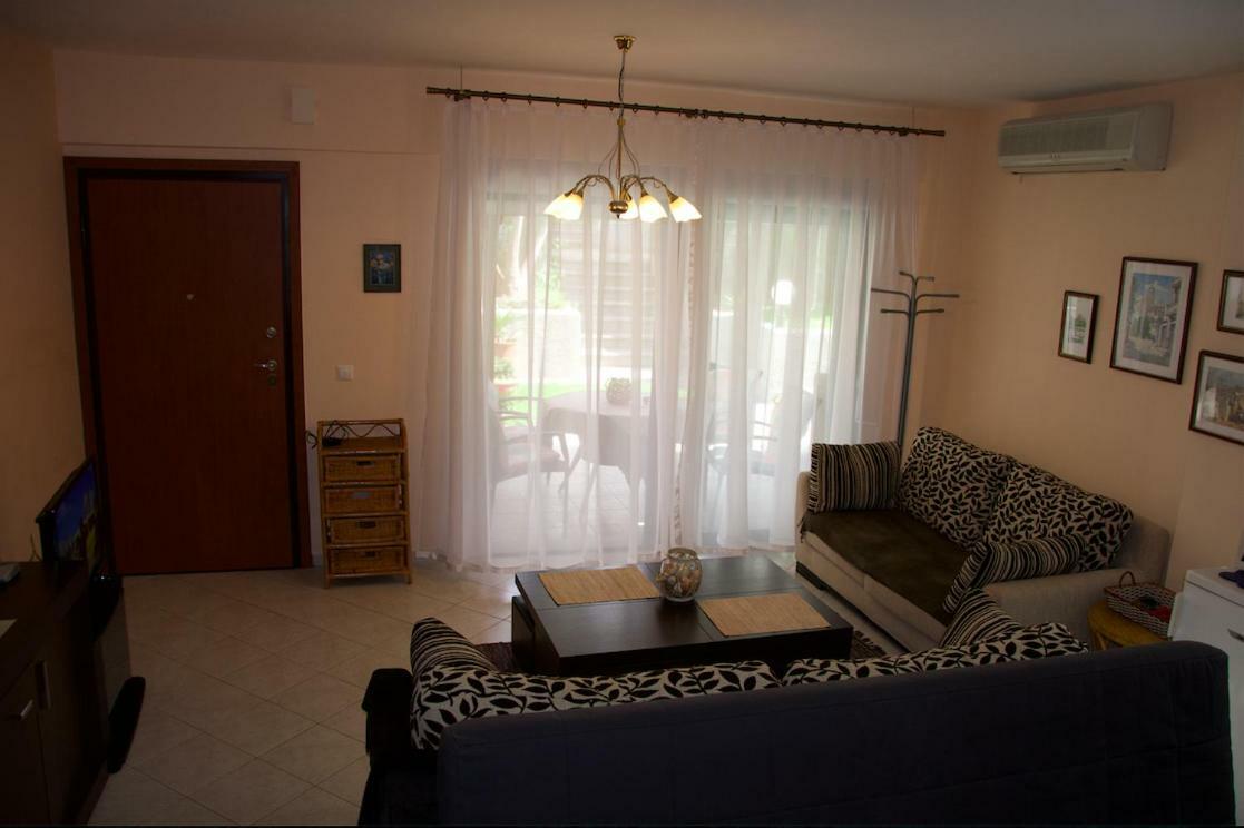 Chanioti Center Apartment Hanioti Exterior photo